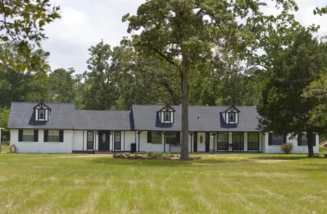 2369 Apache Drive Montgomery TX 77316