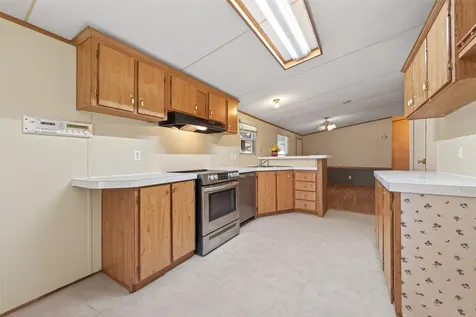 235 Iris Livingston TX 77351