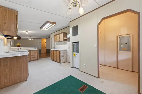 235 Iris Livingston TX 77351