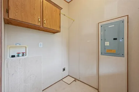 235 Iris Livingston TX 77351