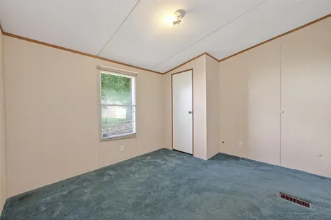 235 Iris Livingston TX 77351