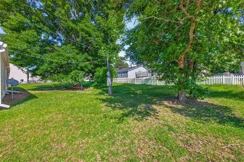 235 Iris Livingston TX 77351