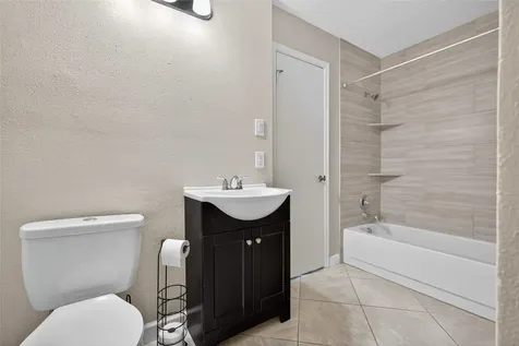 8515 Pool Creek Drive Houston TX 77095