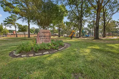 8515 Pool Creek Drive Houston TX 77095