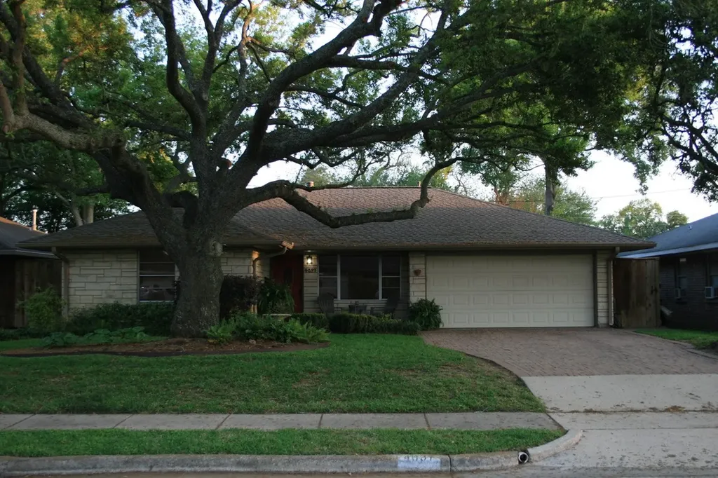 4037 Omeara Drive Houston TX 77025