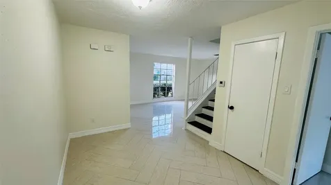 11437 Beechnut Street 1437 Houston TX 77072