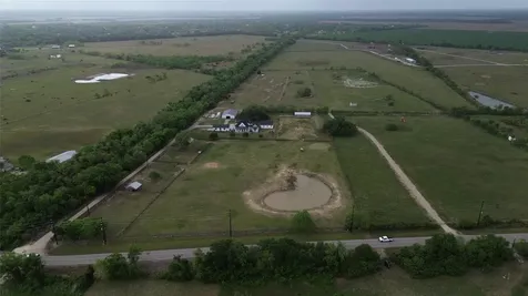 10318 County Road 67 Manvel TX 77578