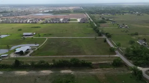 10318 County Road 67 Manvel TX 77578