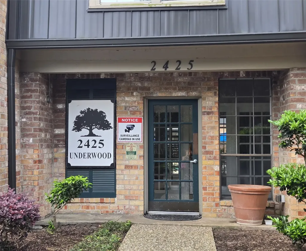 2425 Underwood Street 355 Houston TX 77030