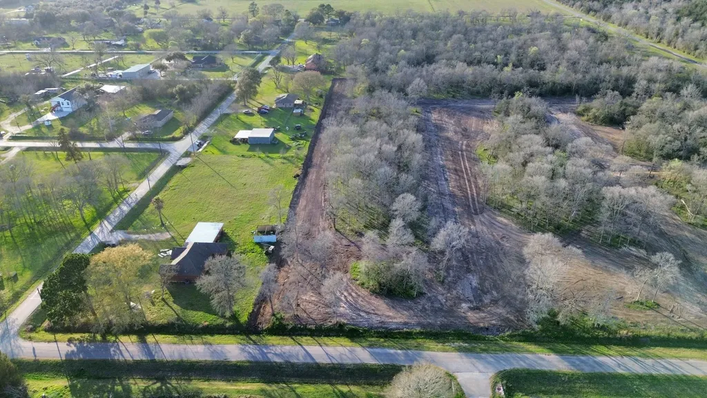 Lot 5 Guadalupe Street Sealy TX 77474