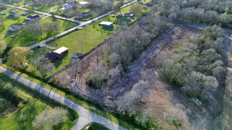 Lot 5 Guadalupe Street Sealy TX 77474