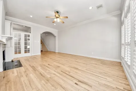 5346 Hidalgo Street Houston TX 77056