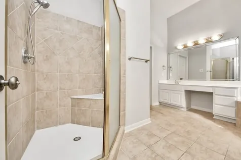 5346 Hidalgo Street Houston TX 77056