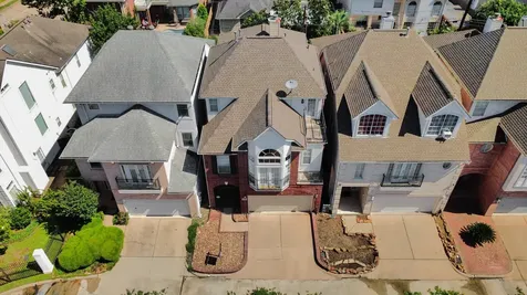 5346 Hidalgo Street Houston TX 77056