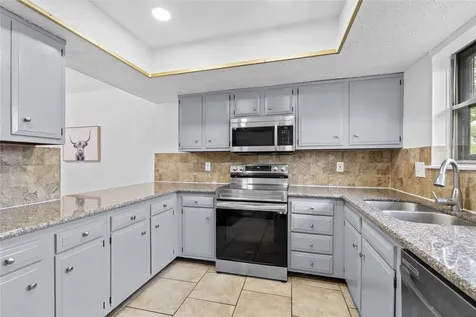 6517 S Briar Bayou Drive Houston TX 77072