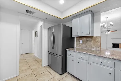 6517 S Briar Bayou Drive Houston TX 77072
