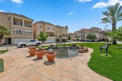 6107 S Arrowana Lane Houston TX 77036