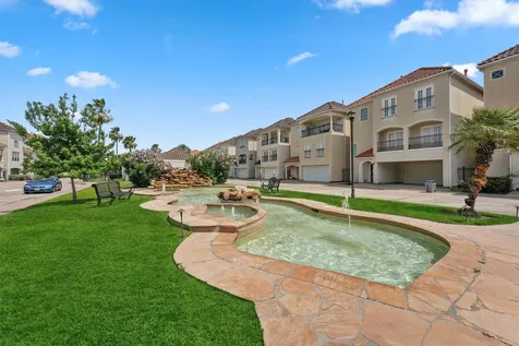 6107 S Arrowana Lane Houston TX 77036