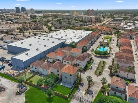 6107 S Arrowana Lane Houston TX 77036