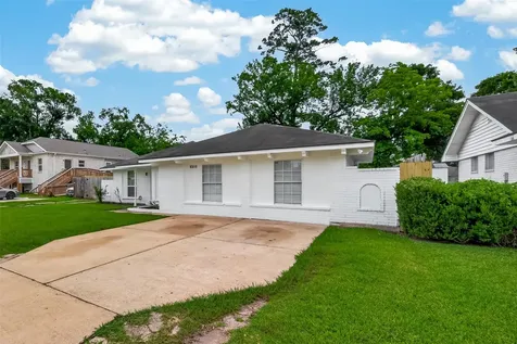 6311 Tall Willow Drive Houston TX 77088
