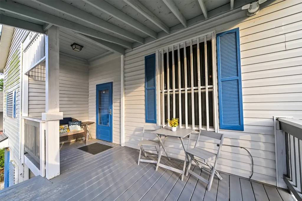 2809 Bernardo De Galvez Avenue Galveston TX 77550