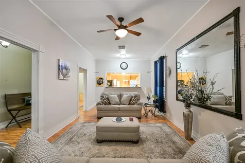 2809 Bernardo De Galvez Avenue Galveston TX 77550