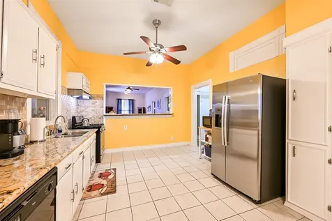 2809 Bernardo De Galvez Avenue Galveston TX 77550