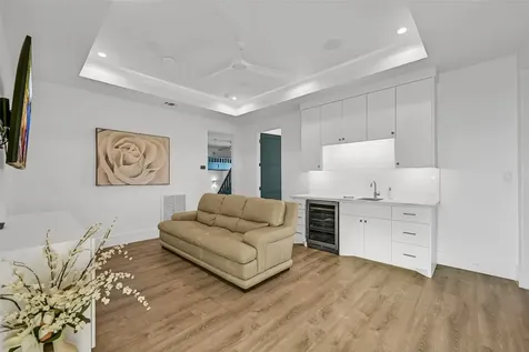 3430 Treasure Circle Galveston TX 77554