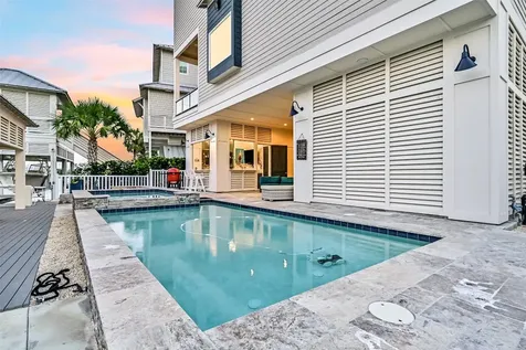 3430 Treasure Circle Galveston TX 77554