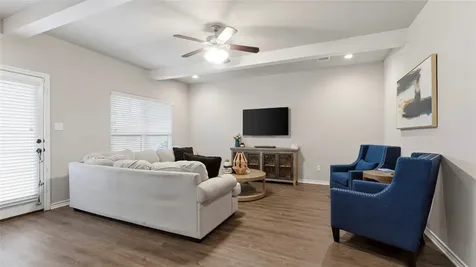 562 Momma Bear Drive College Station TX 77845