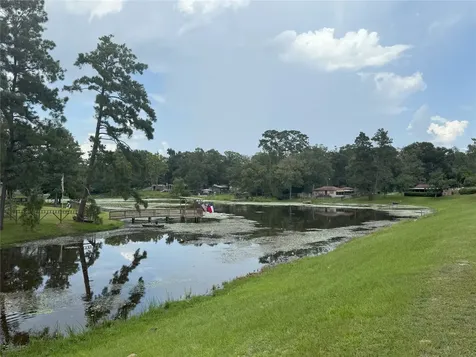 001 N Lake Shore Drive Drive N Conroe TX 77303