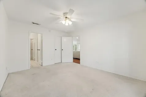 1881 Bering Drive 82 Houston TX 77057