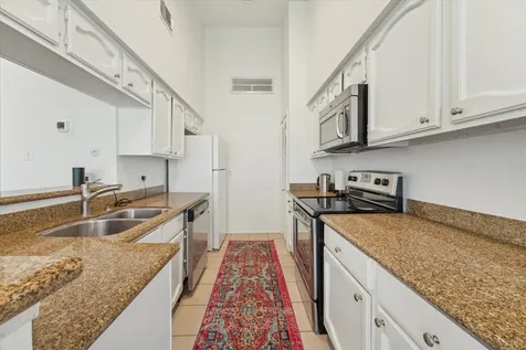 1881 Bering Drive 82 Houston TX 77057
