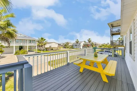 4110 Fort Bend Drive Galveston TX 77554