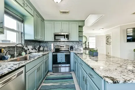 4110 Fort Bend Drive Galveston TX 77554