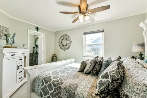 4110 Fort Bend Drive Galveston TX 77554