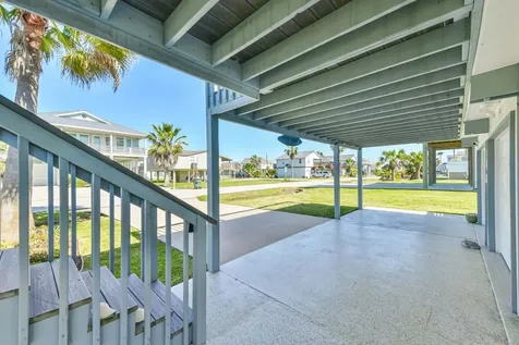 4110 Fort Bend Drive Galveston TX 77554