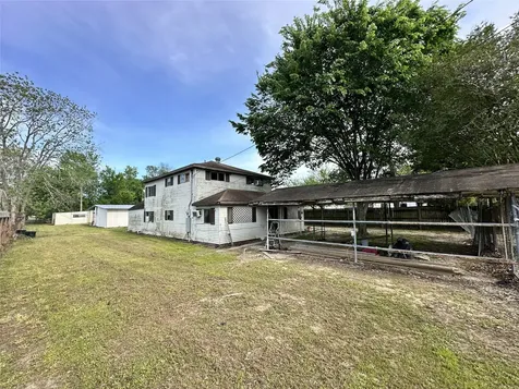 207 S 5th Street Highlands TX 77562