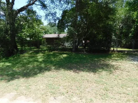 240 County Road 4140 Woodville TX 75979