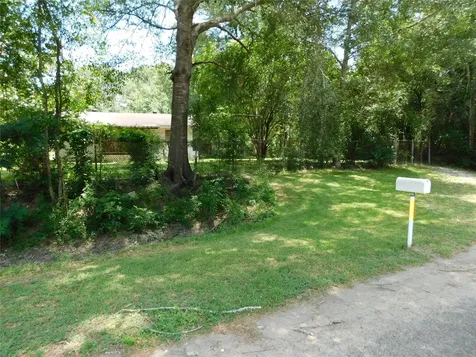 240 County Road 4140 Woodville TX 75979