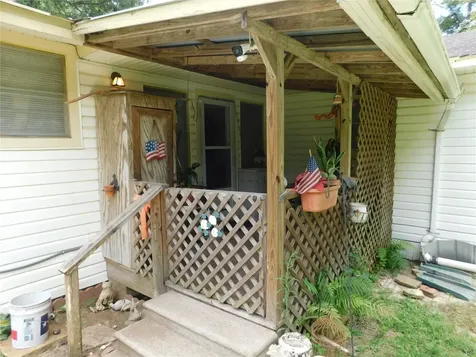 240 County Road 4140 Woodville TX 75979