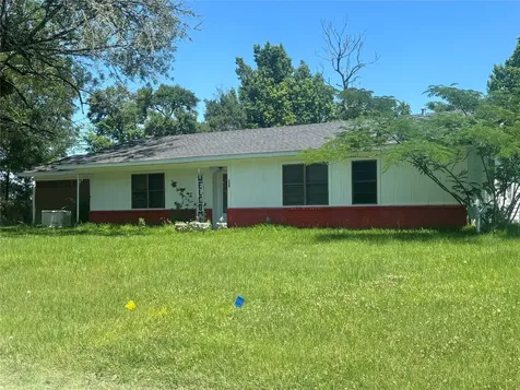 724 W 5th Street Groveton TX 75845