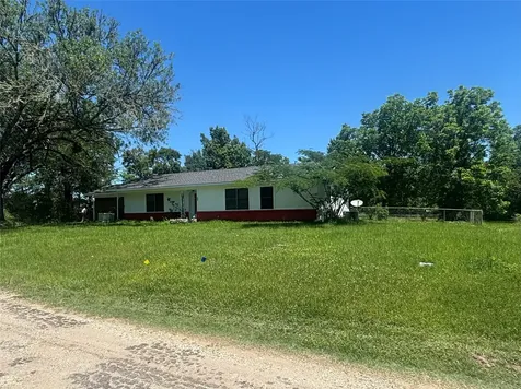 724 W 5th Street Groveton TX 75845