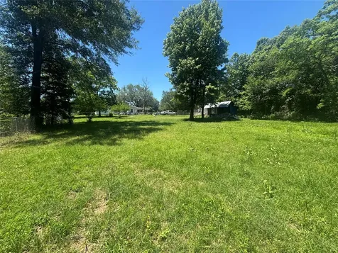 724 W 5th Street Groveton TX 75845