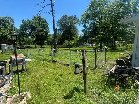 724 W 5th Street Groveton TX 75845