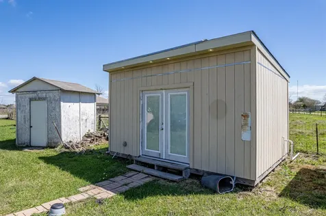 6534 Fm 3180 Road Baytown TX 77523