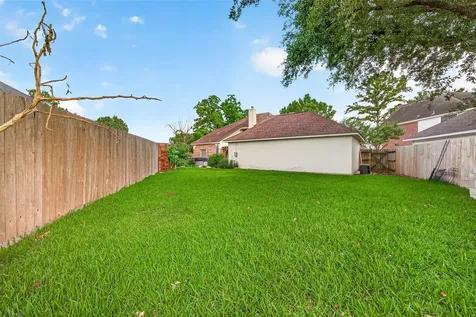 15826 Cade Court Houston TX 77095