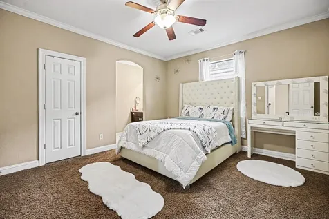 510 Olmstead Park Drive Sugar Land TX 77479