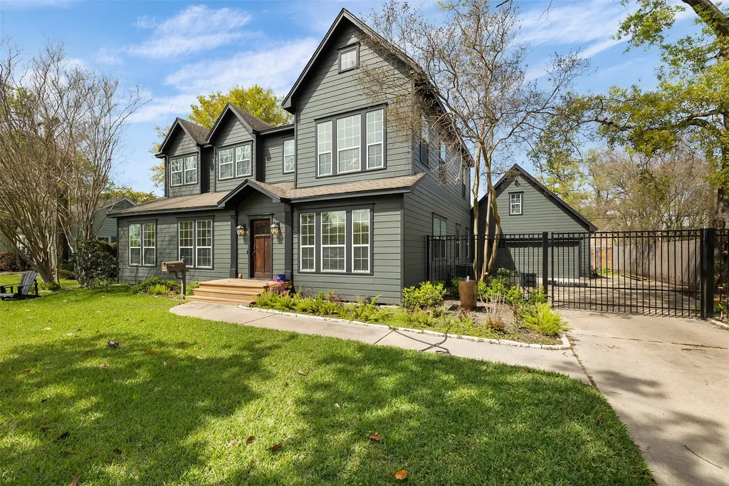 516 W 30th Street Houston TX 77018