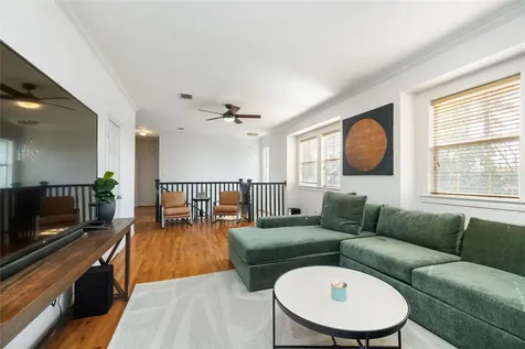 516 W 30th Street Houston TX 77018